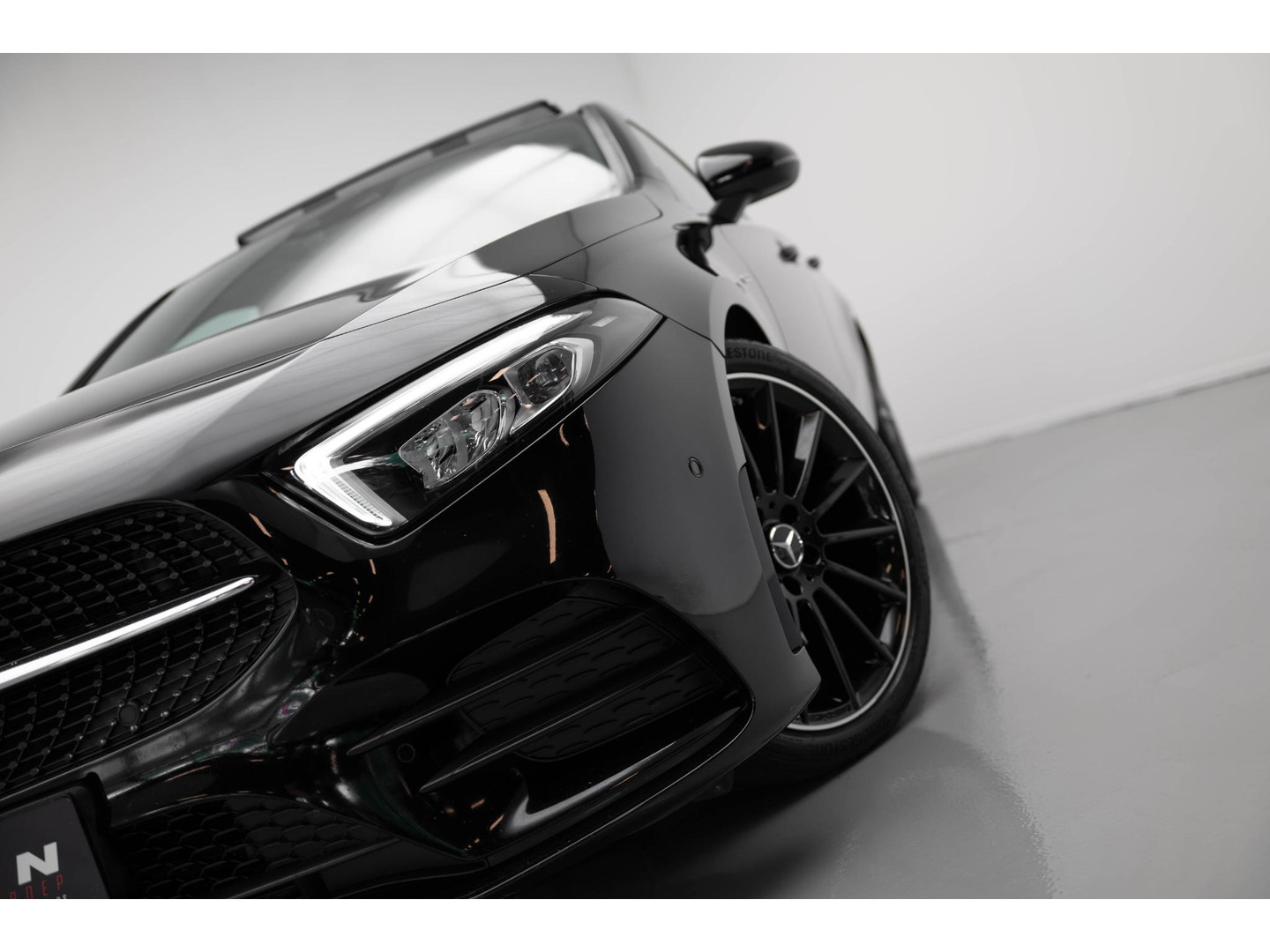 Mercedes-Benz Mercedes-Benz