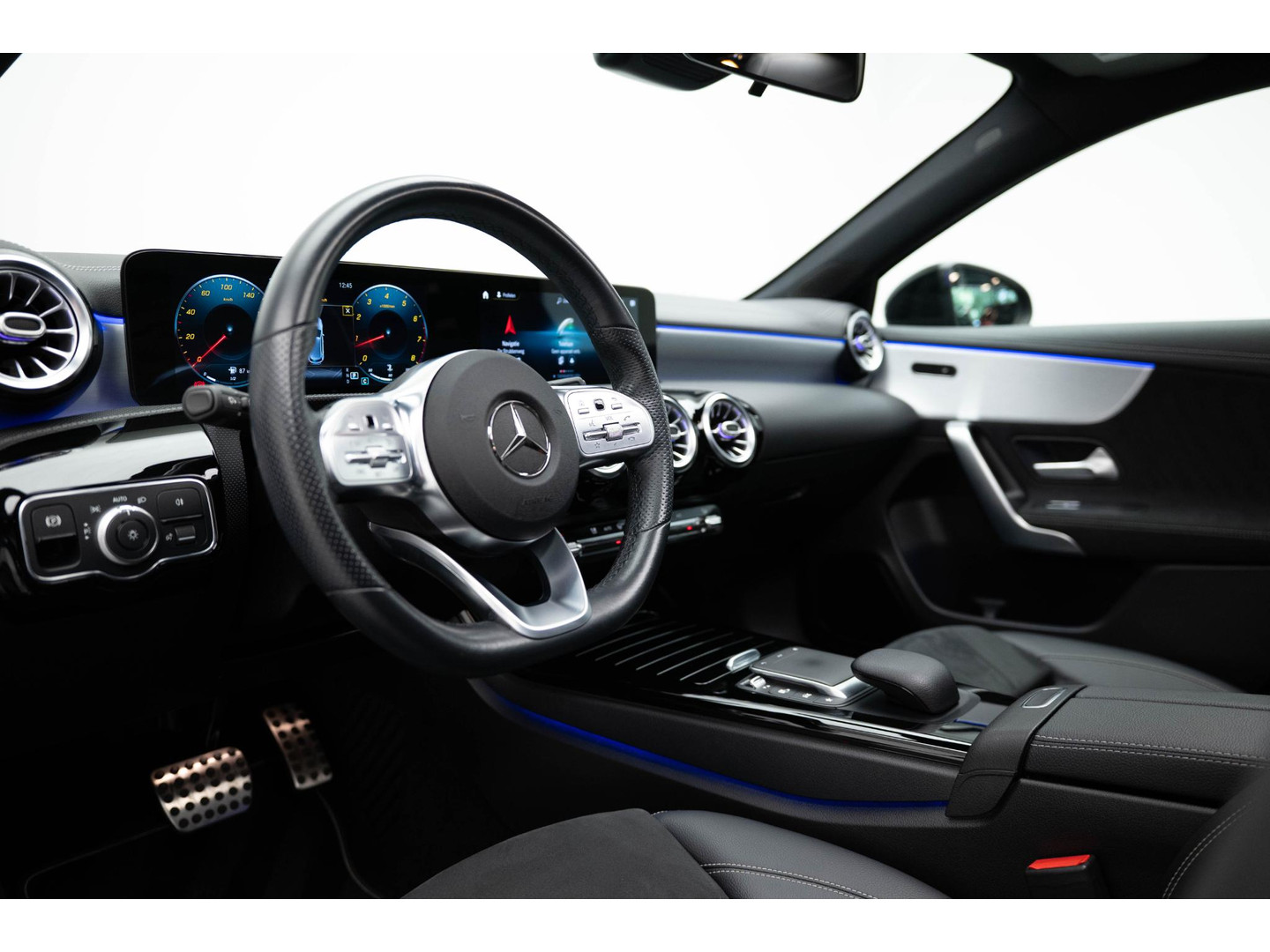 Mercedes-Benz Mercedes-Benz