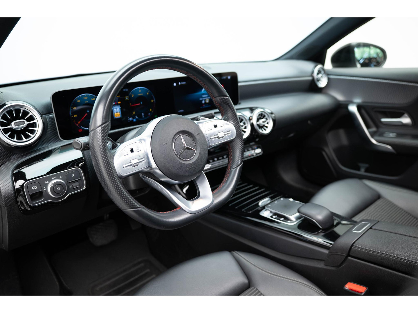 Mercedes-Benz Mercedes-Benz