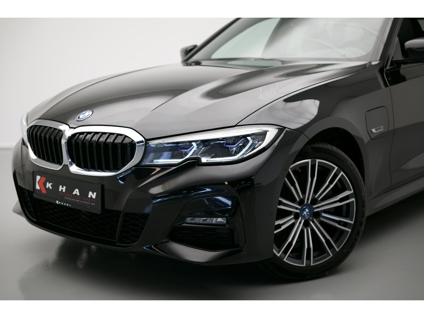 BMW BMW