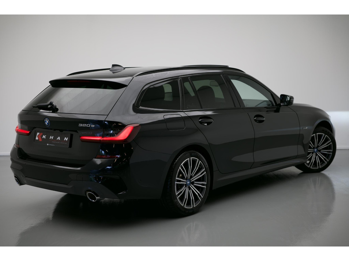 BMW BMW