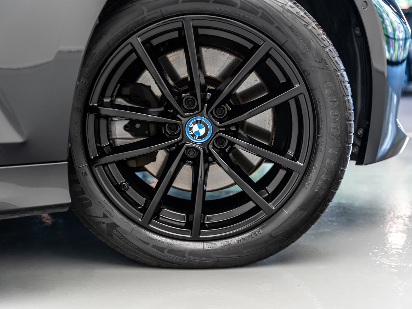 BMW BMW