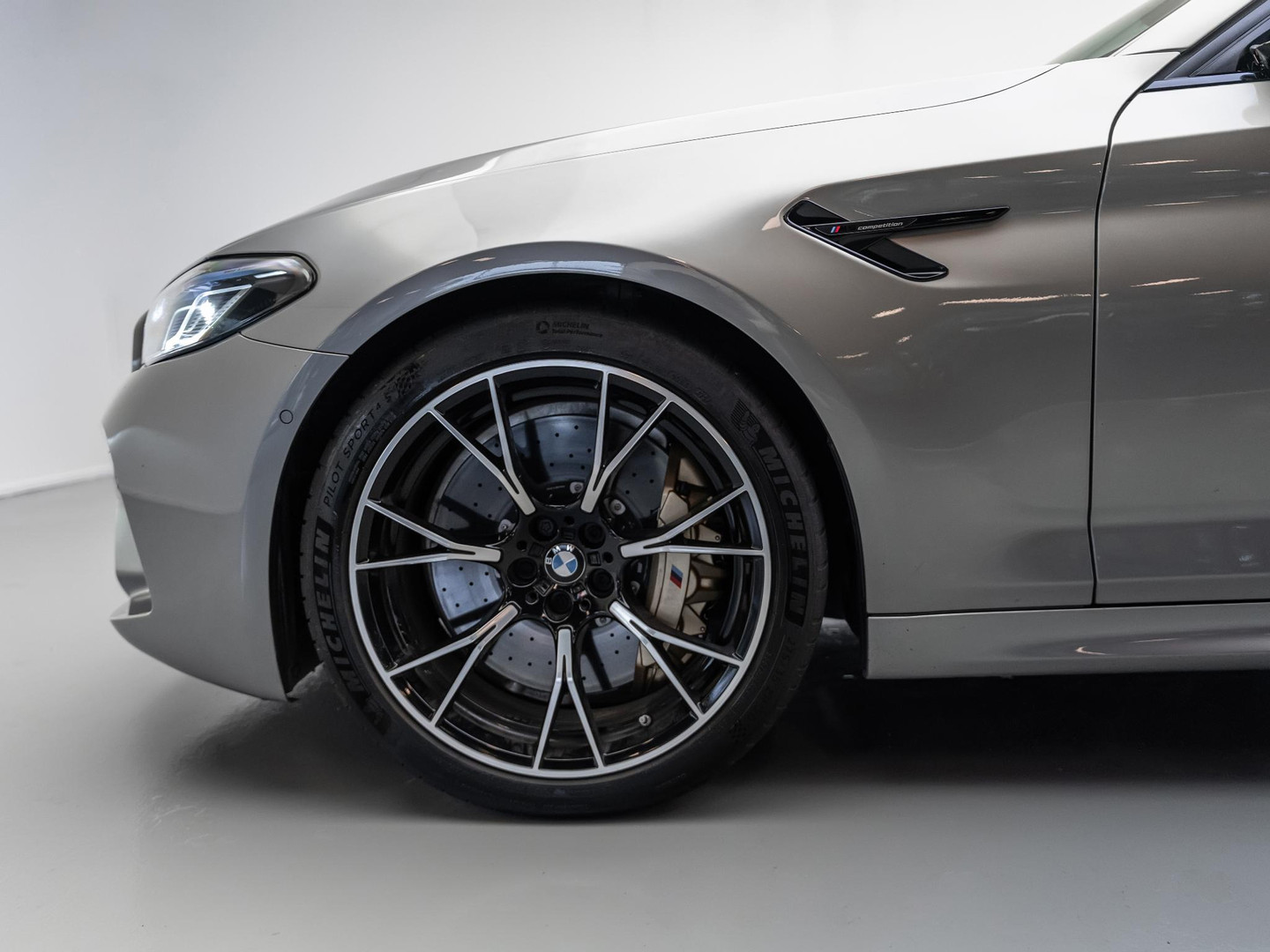 BMW BMW