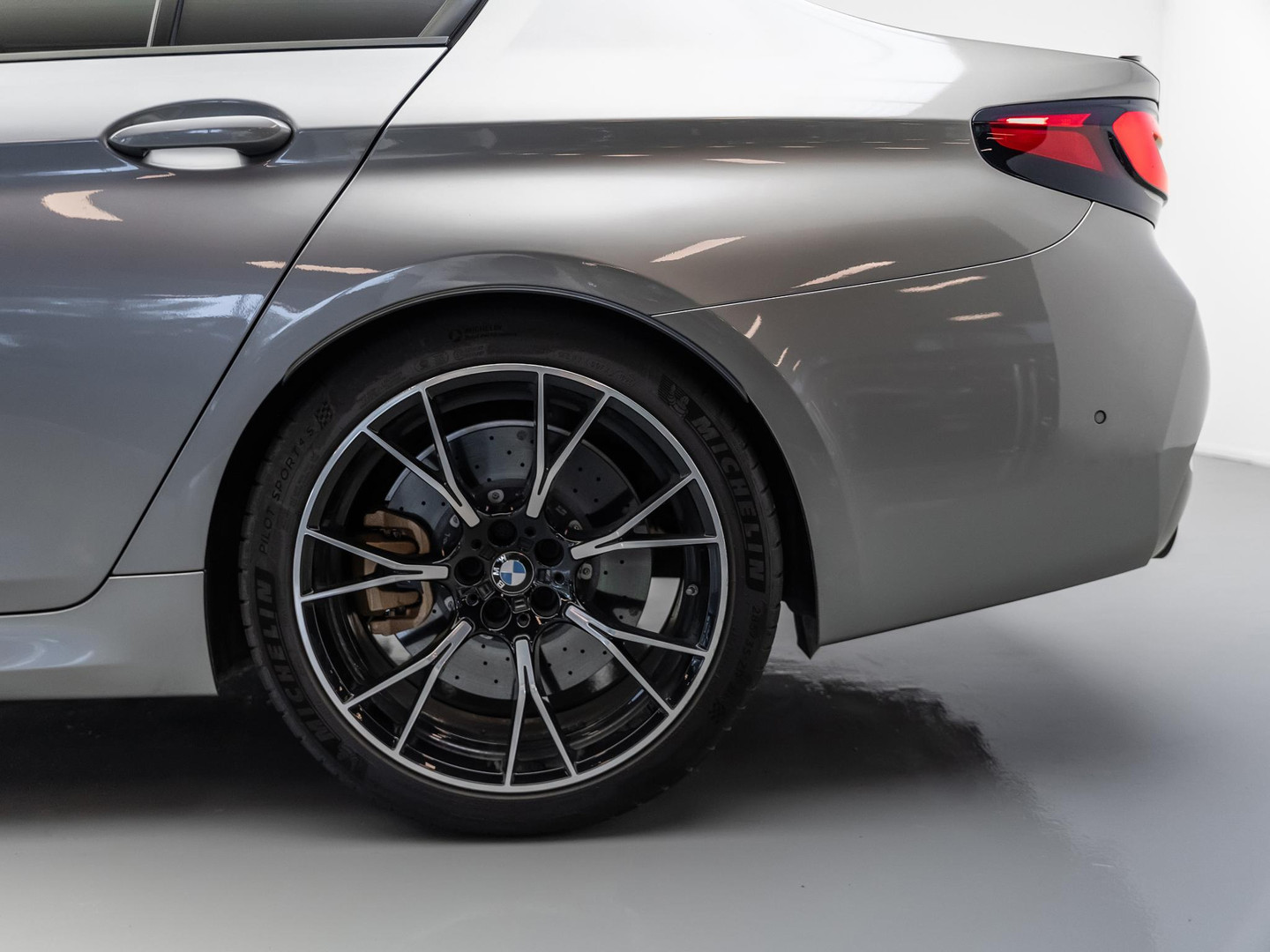 BMW BMW