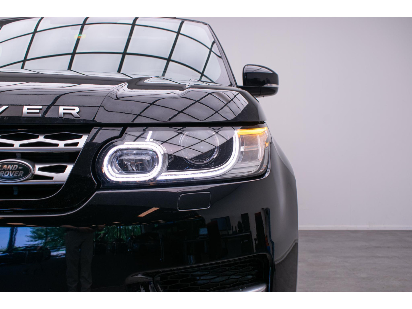 Land Rover Land Rover