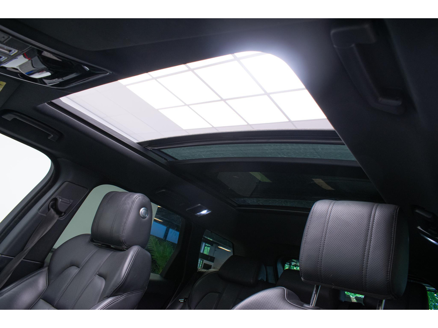 Land Rover Land Rover