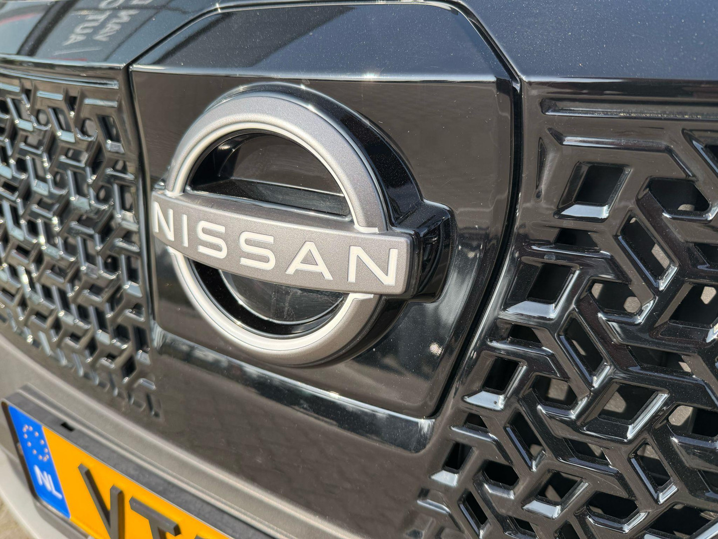 Nissan Nissan