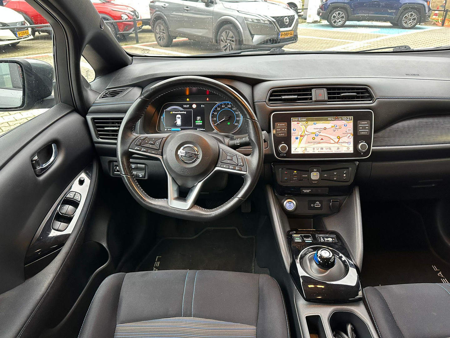 Nissan Nissan