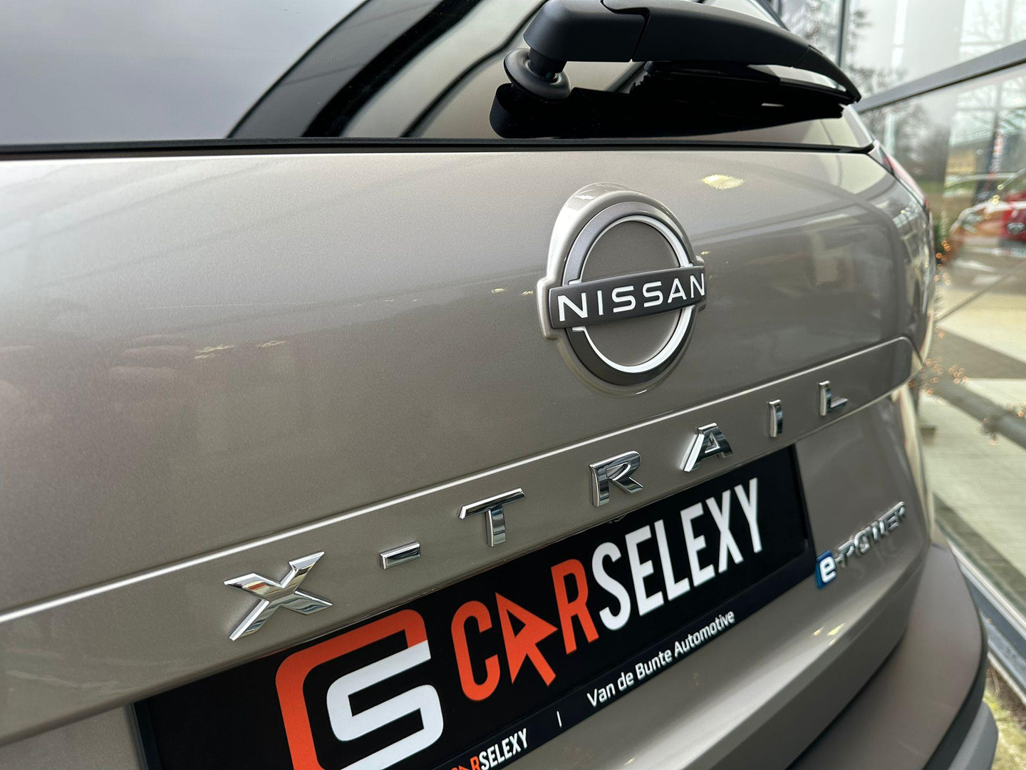 Nissan Nissan