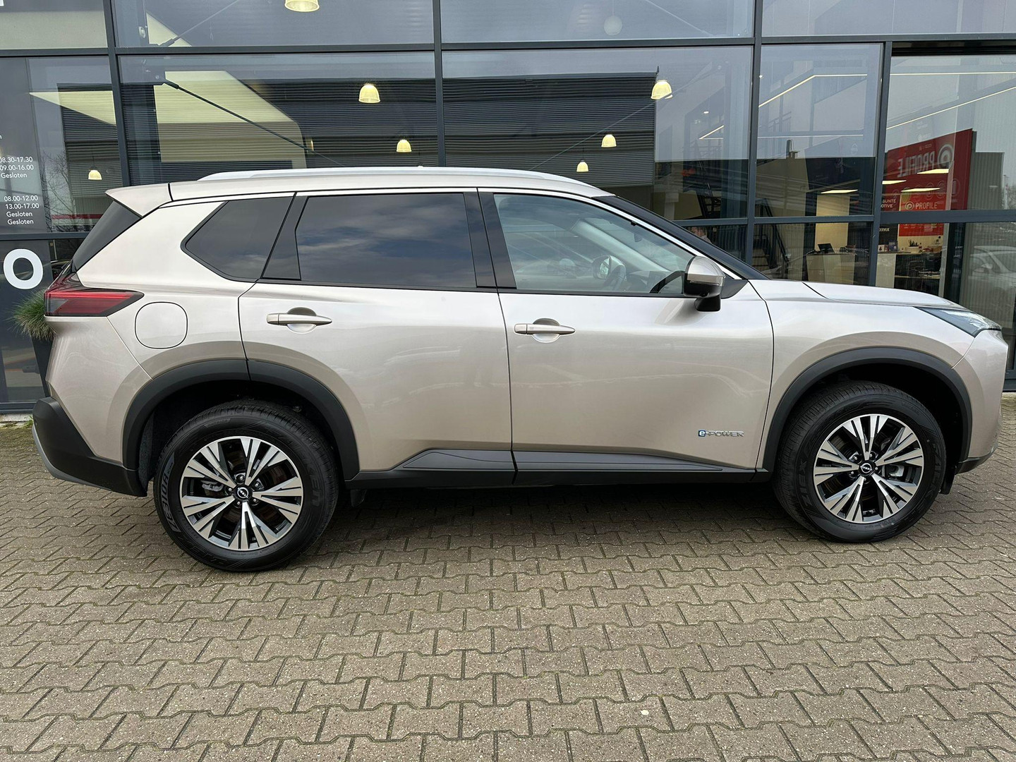 Nissan Nissan
