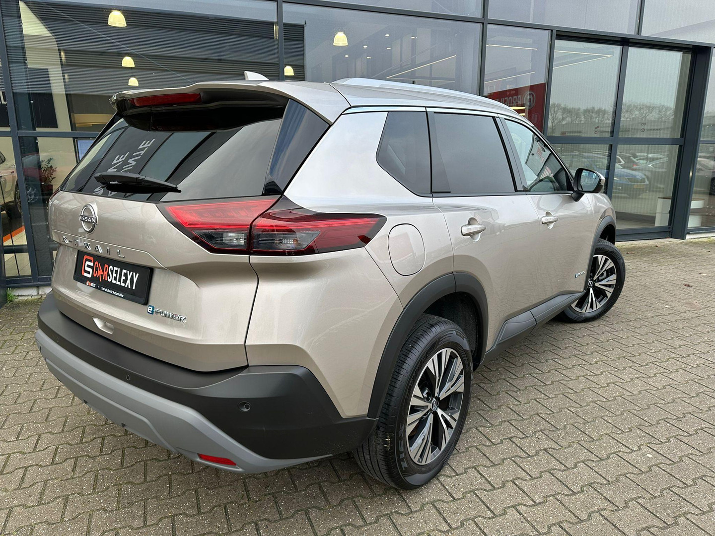 Nissan Nissan