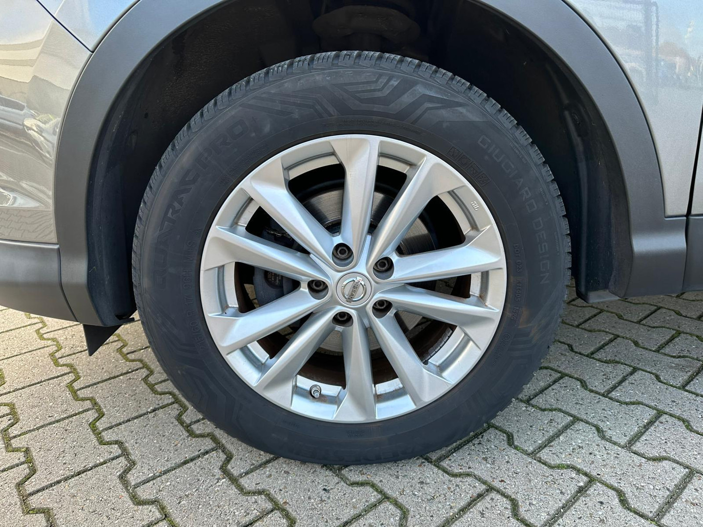 Nissan Nissan
