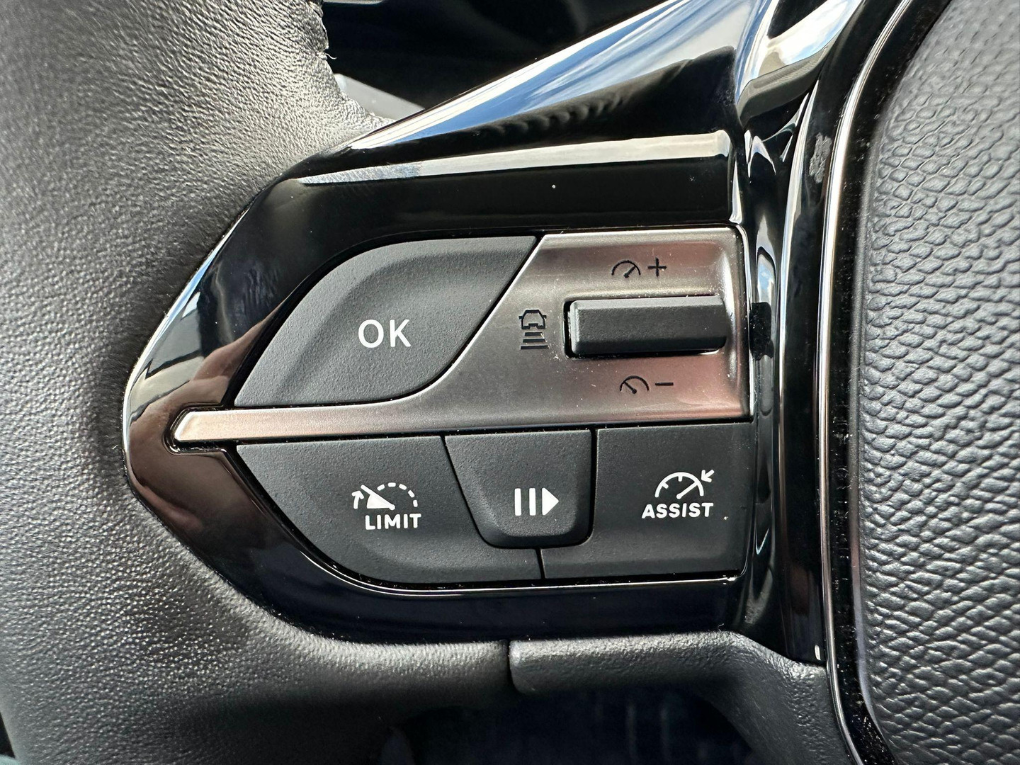 Peugeot Peugeot