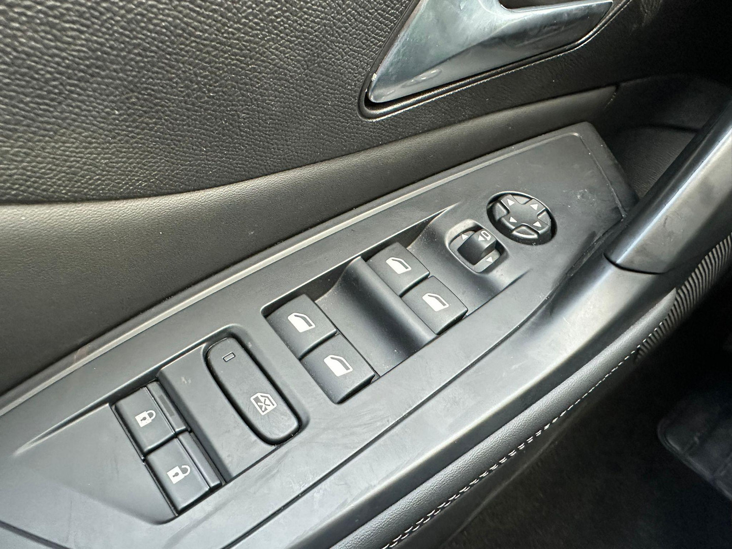 Peugeot Peugeot