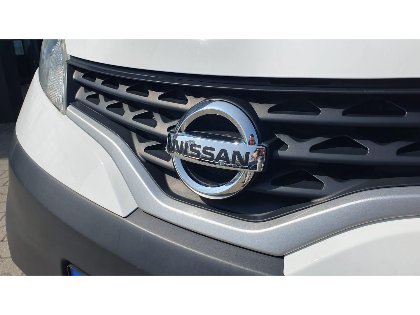 Nissan Nissan