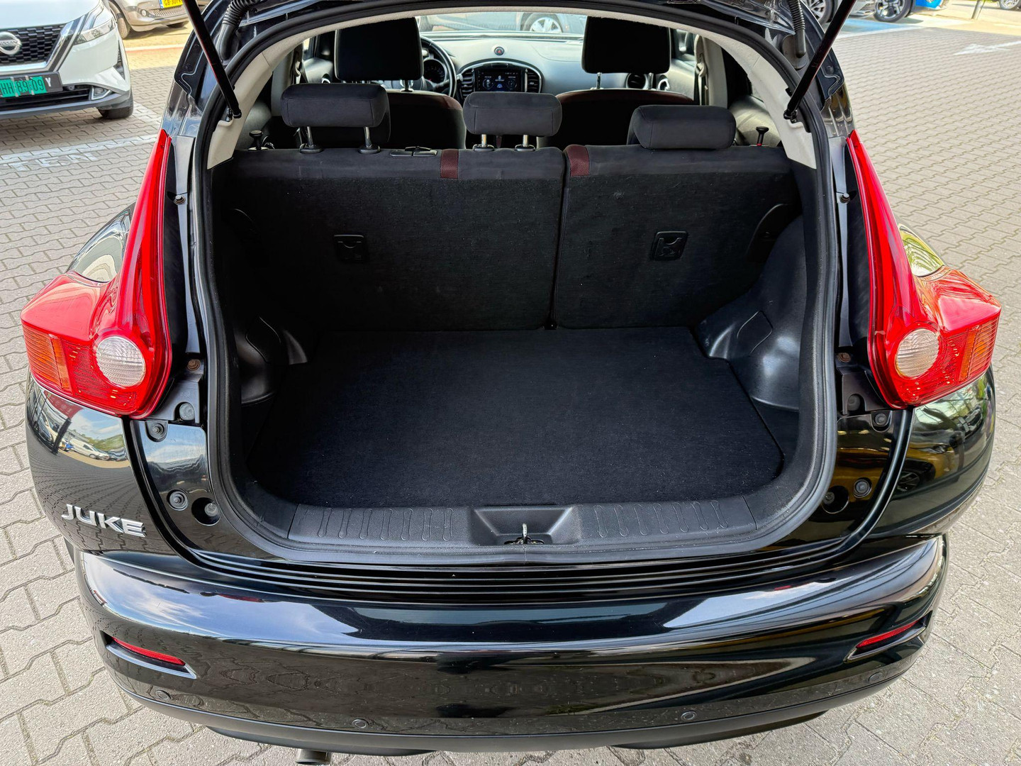 Nissan Nissan