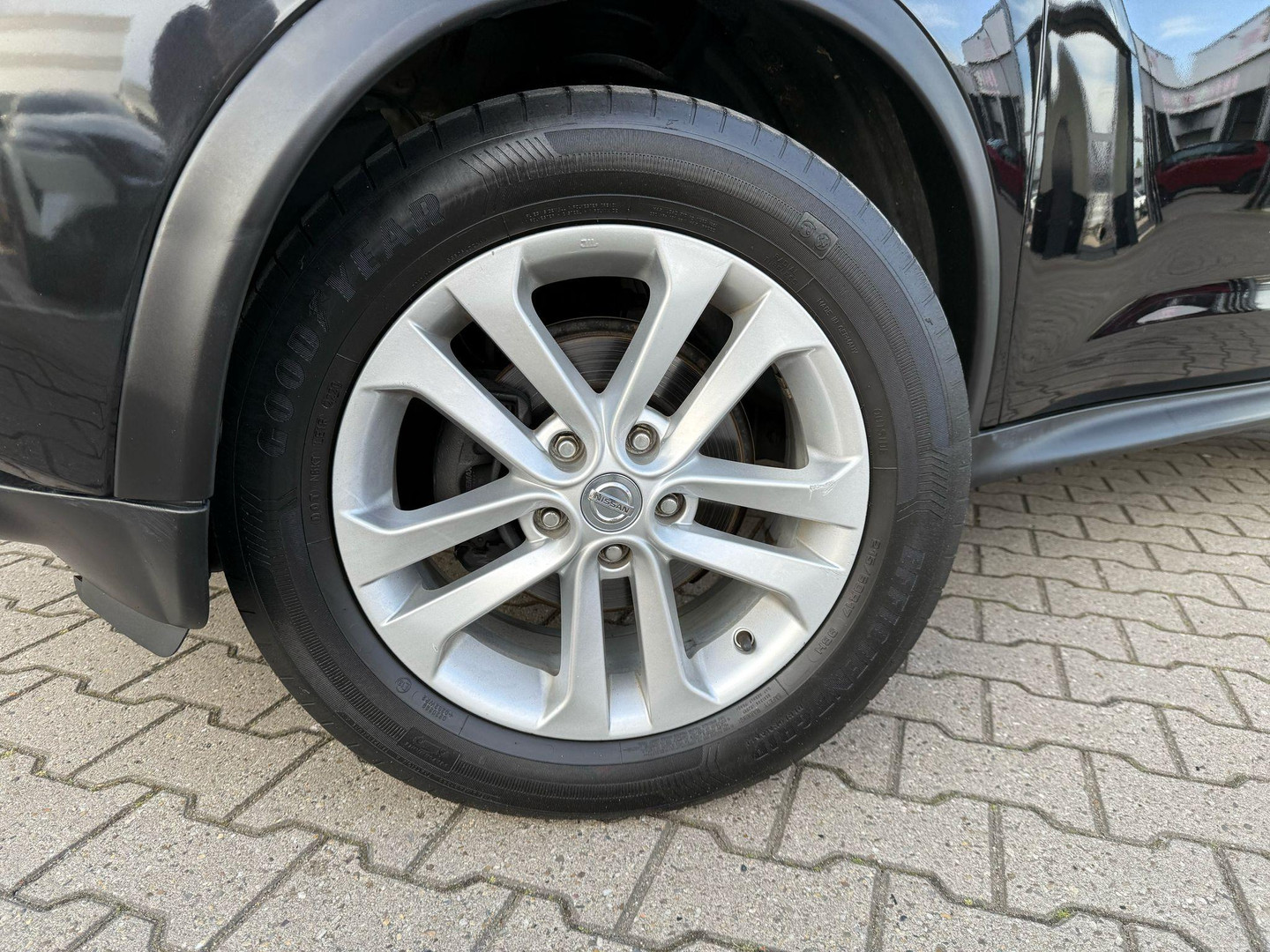 Nissan Nissan