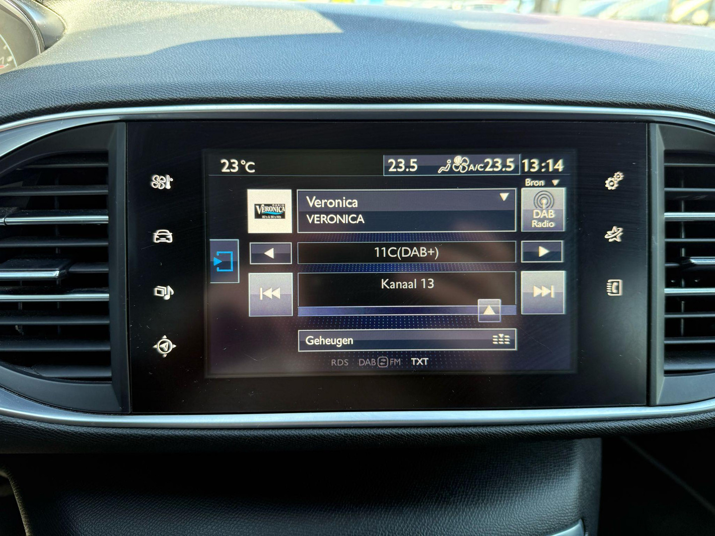 Peugeot Peugeot