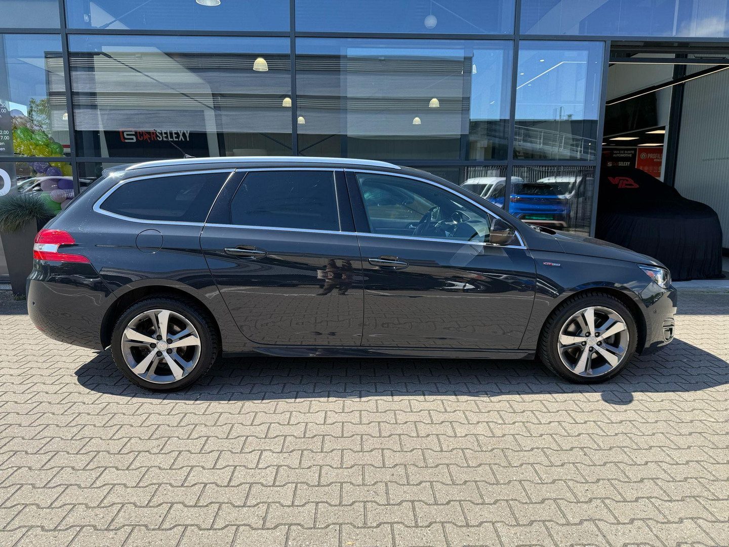Peugeot Peugeot