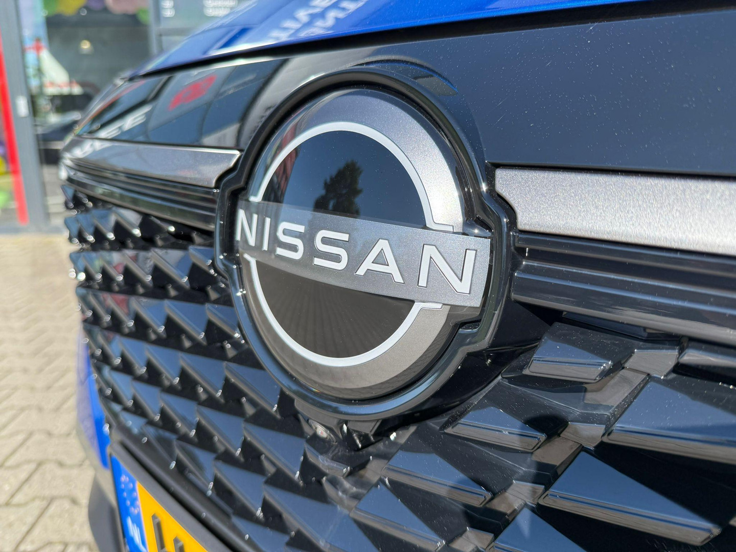 Nissan Nissan