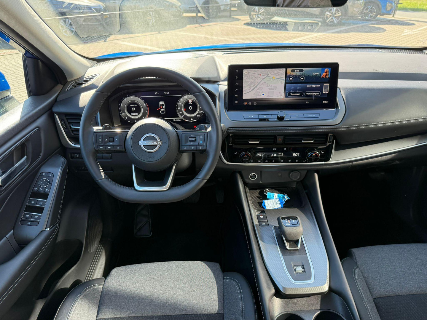 Nissan Nissan