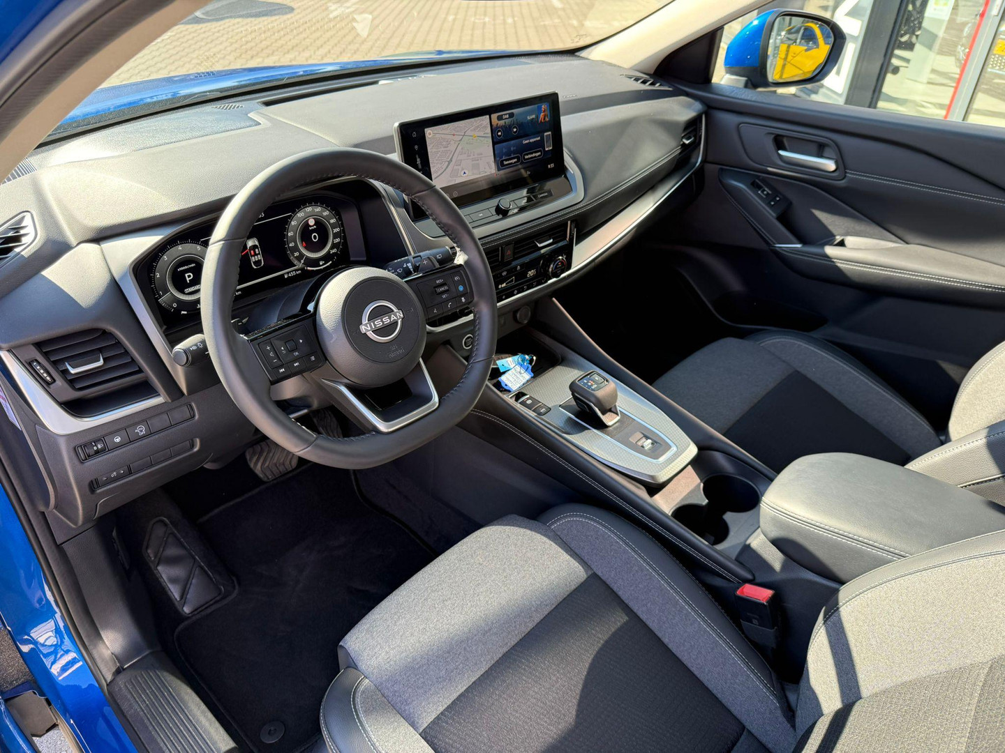 Nissan Nissan