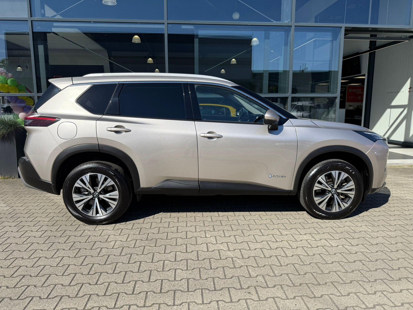 Nissan Nissan