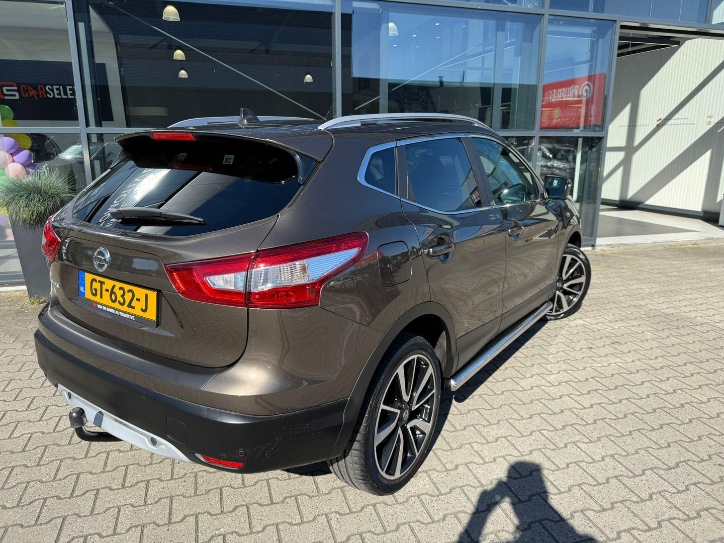 Nissan Nissan