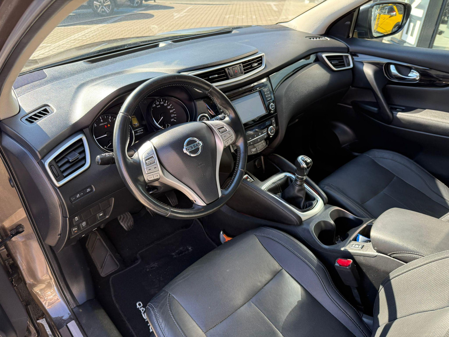 Nissan Nissan