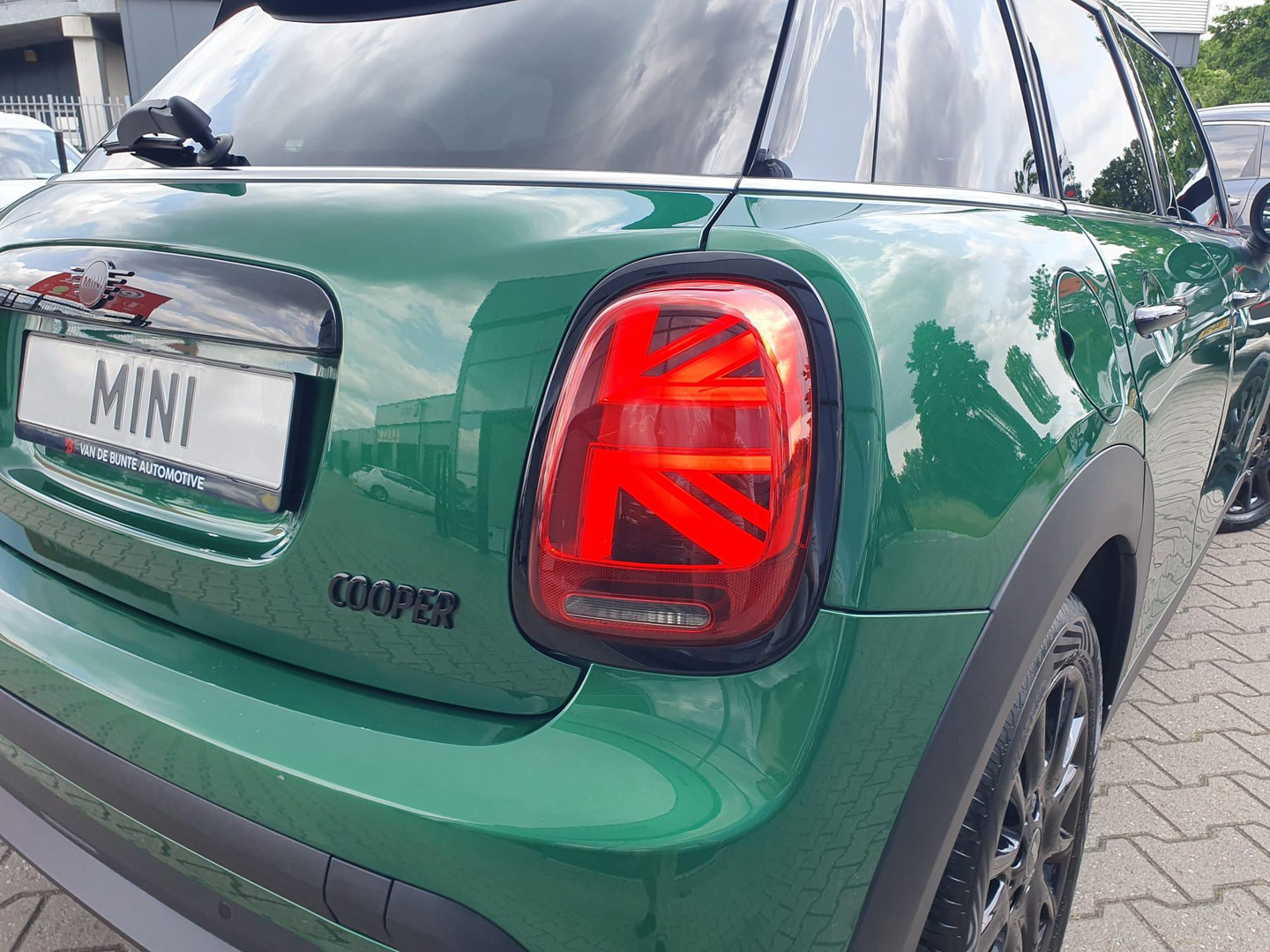MINI