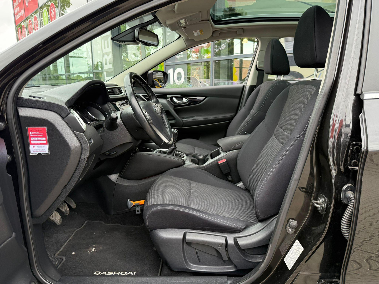 Nissan Nissan