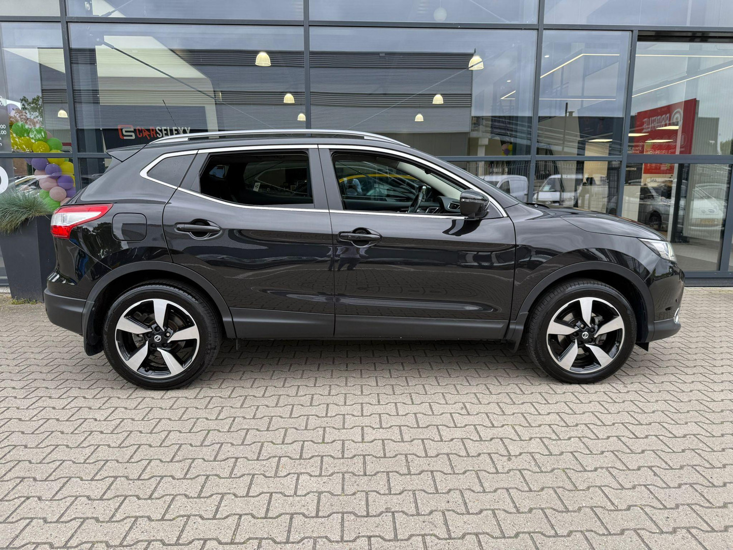 Nissan Nissan