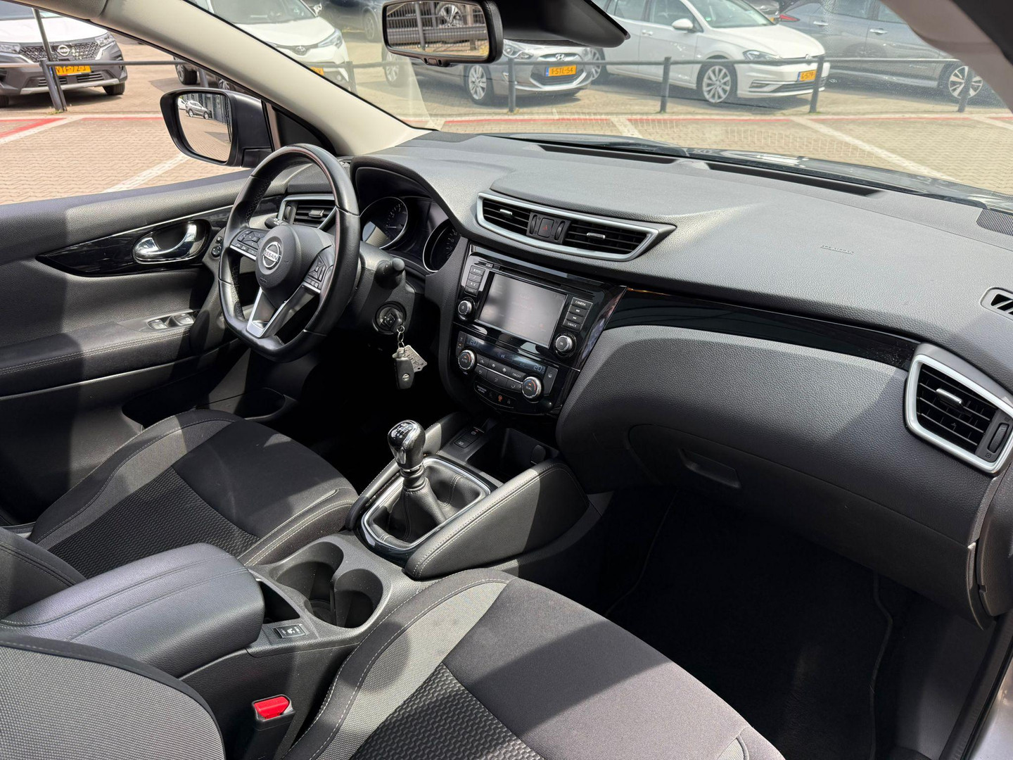 Nissan Nissan