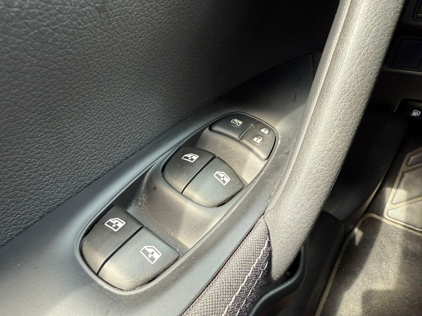 Nissan Nissan