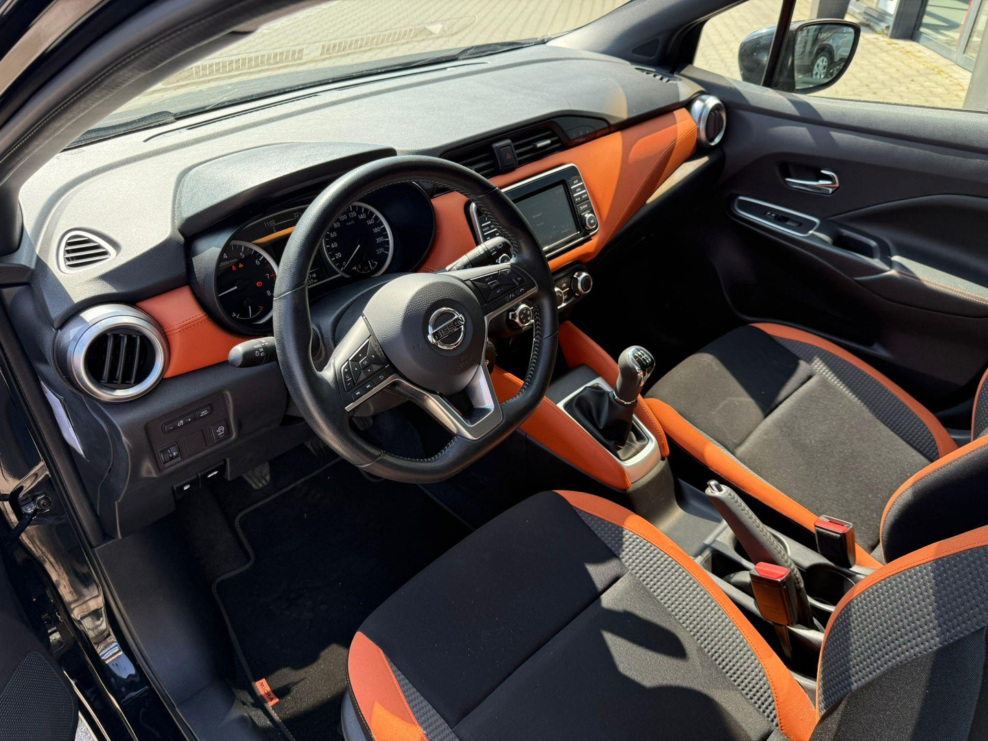 Nissan Nissan