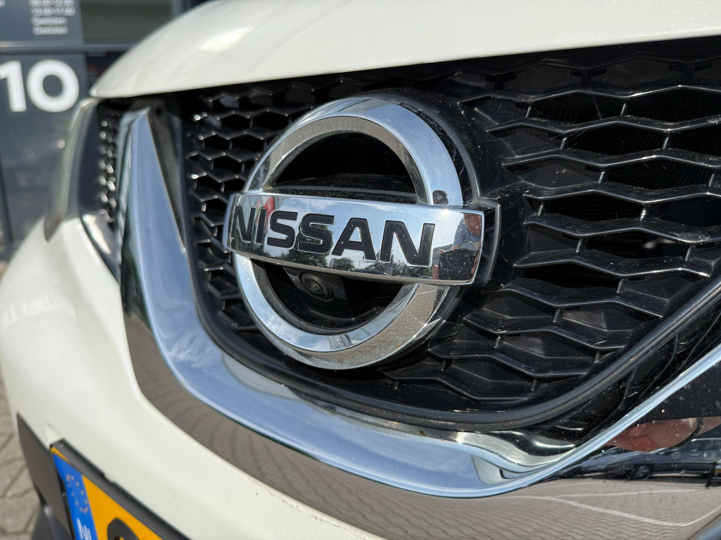 Nissan Nissan
