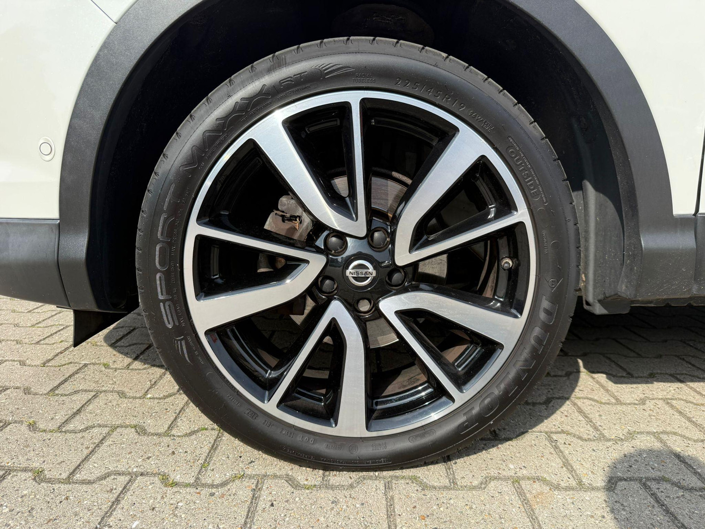 Nissan Nissan