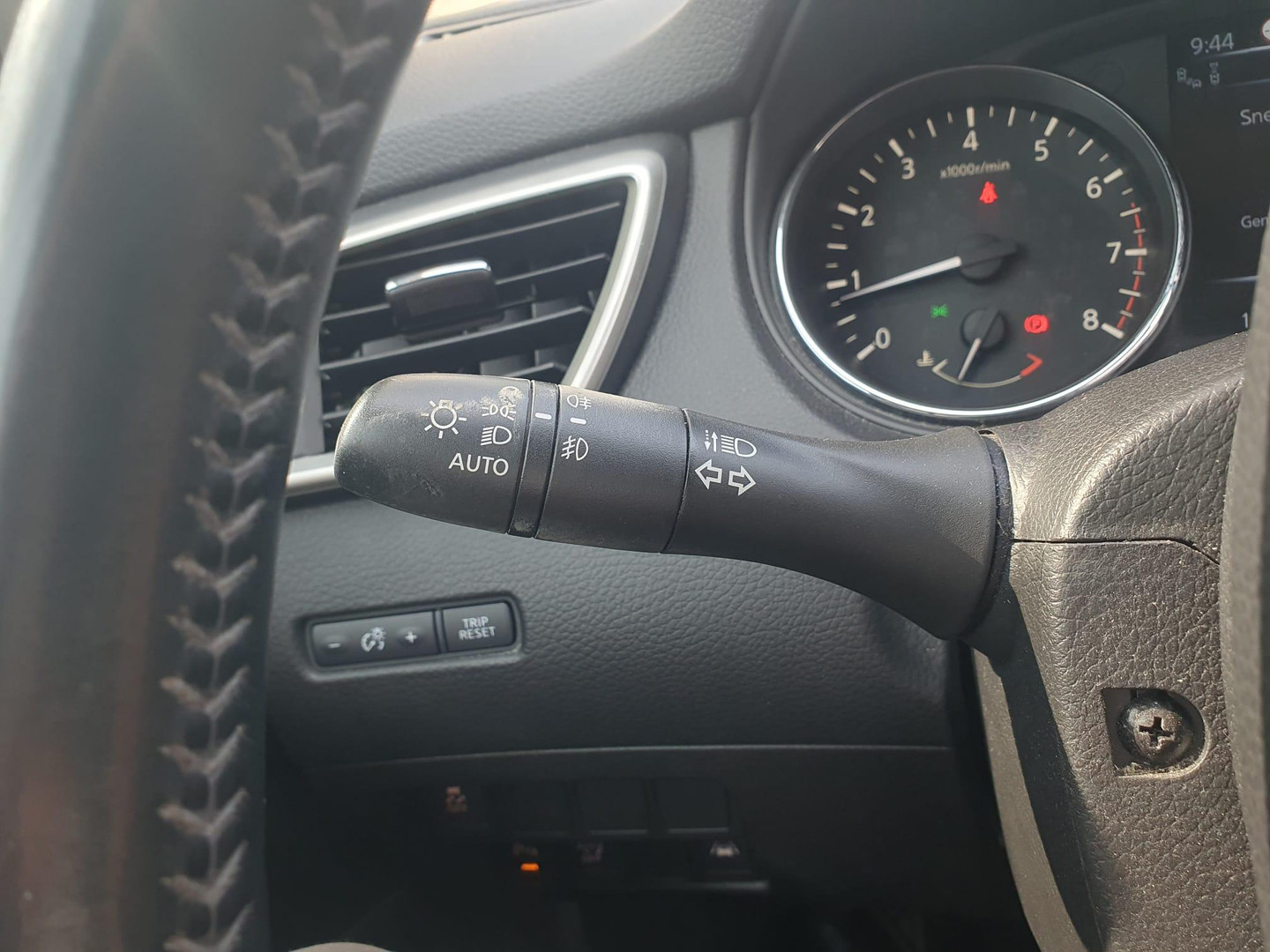 Nissan Nissan