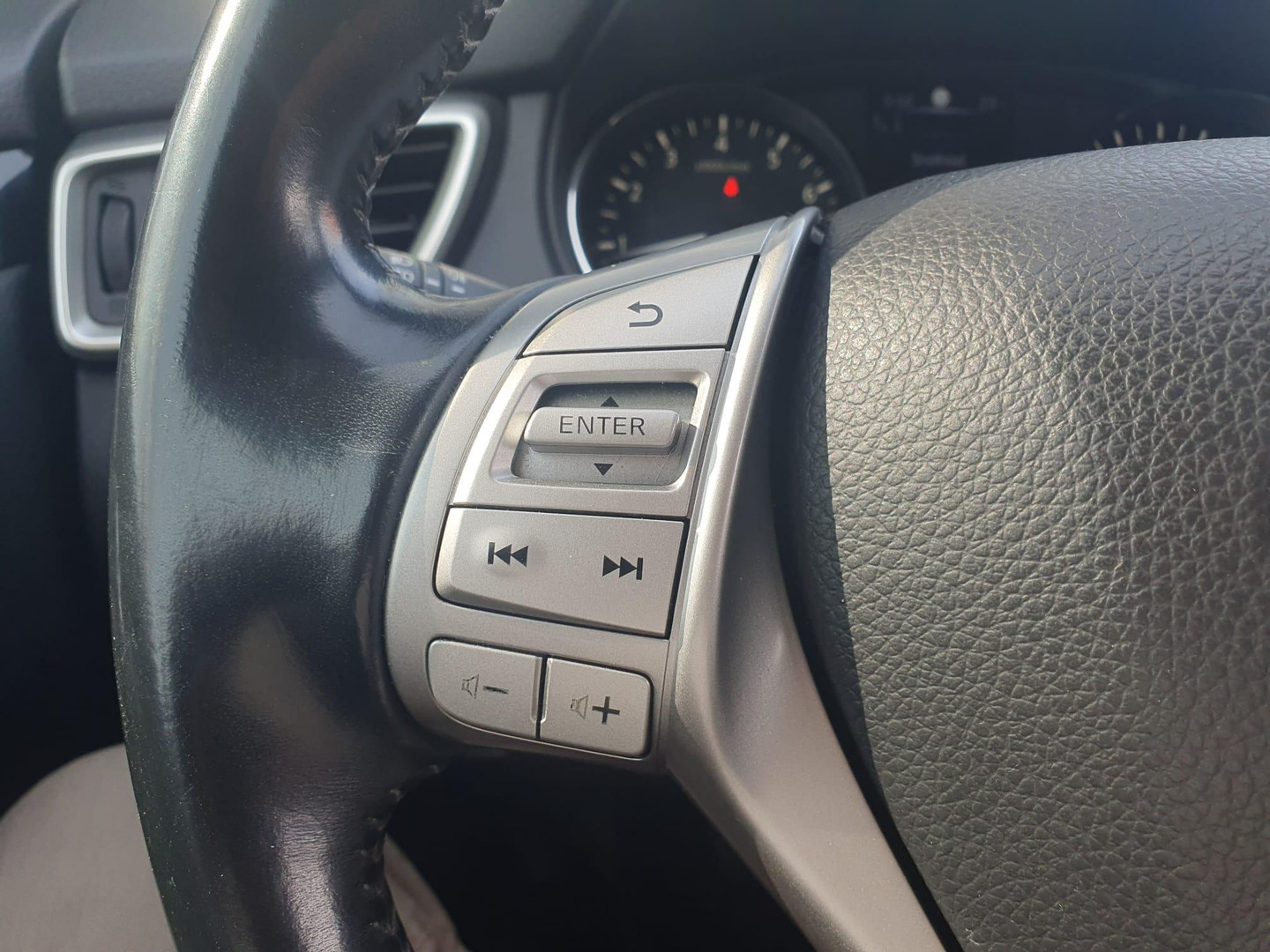 Nissan Nissan