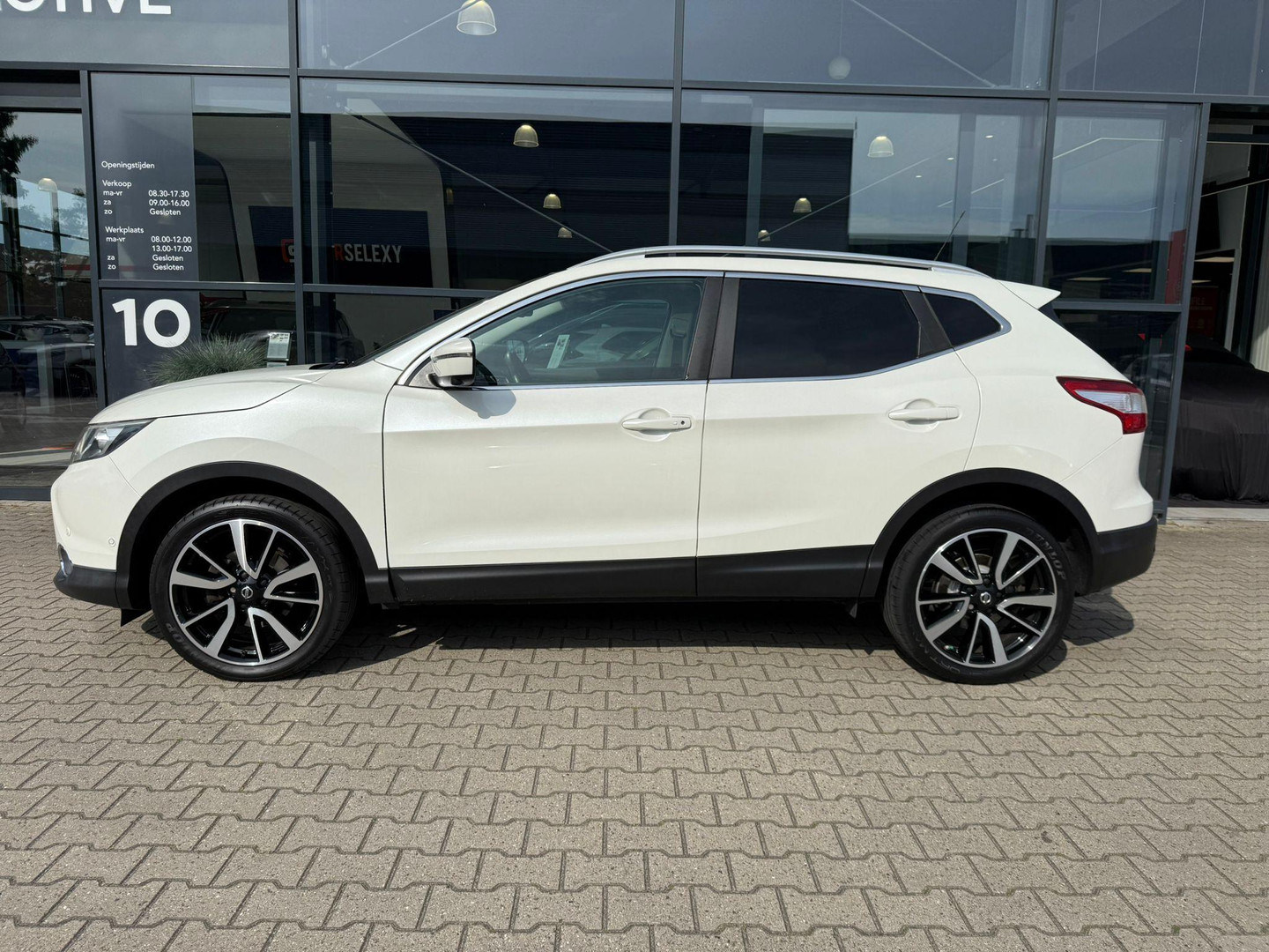 Nissan Nissan