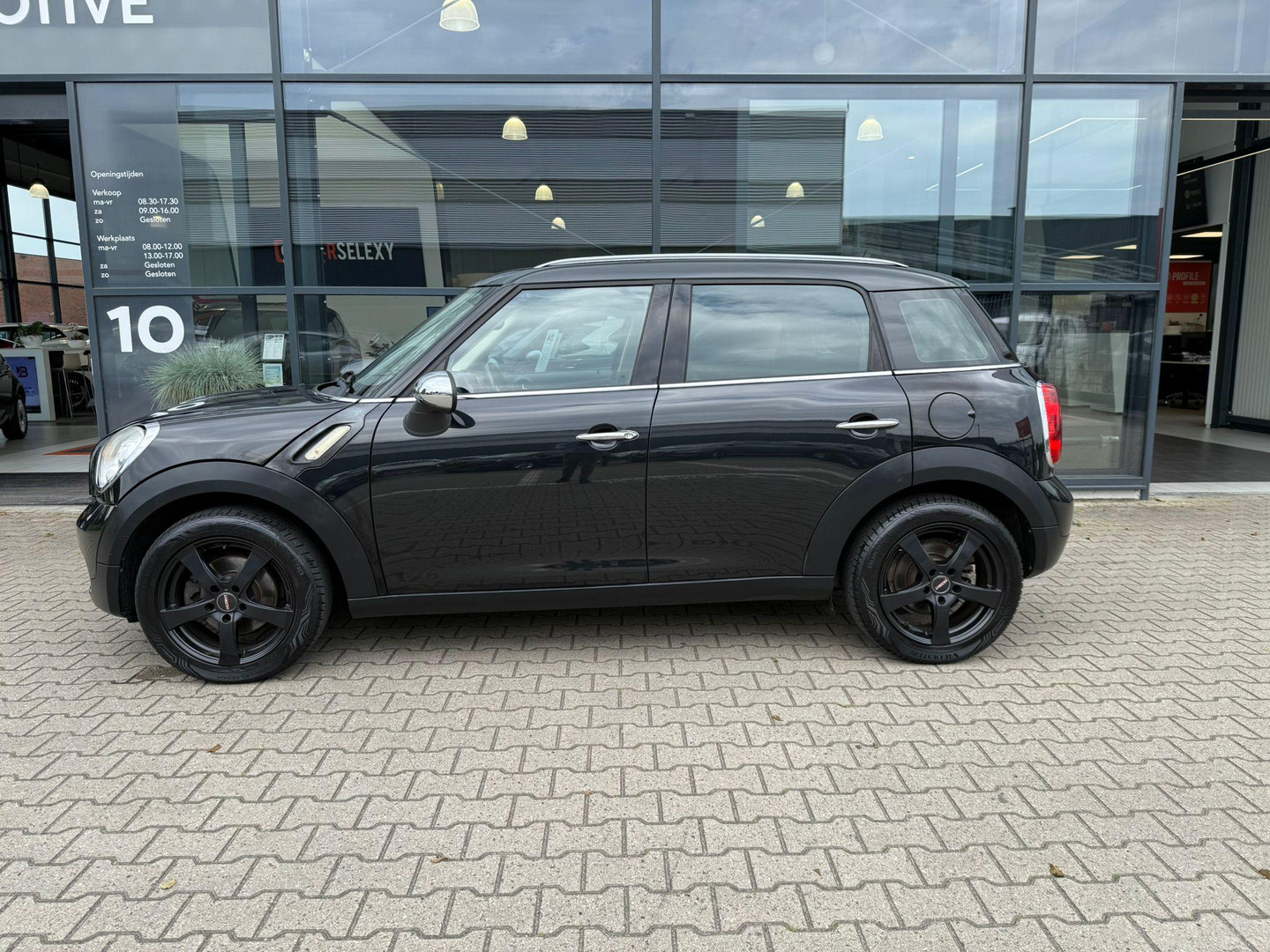 MINI MINI