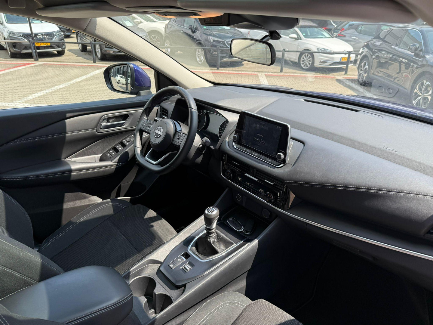 Nissan Nissan