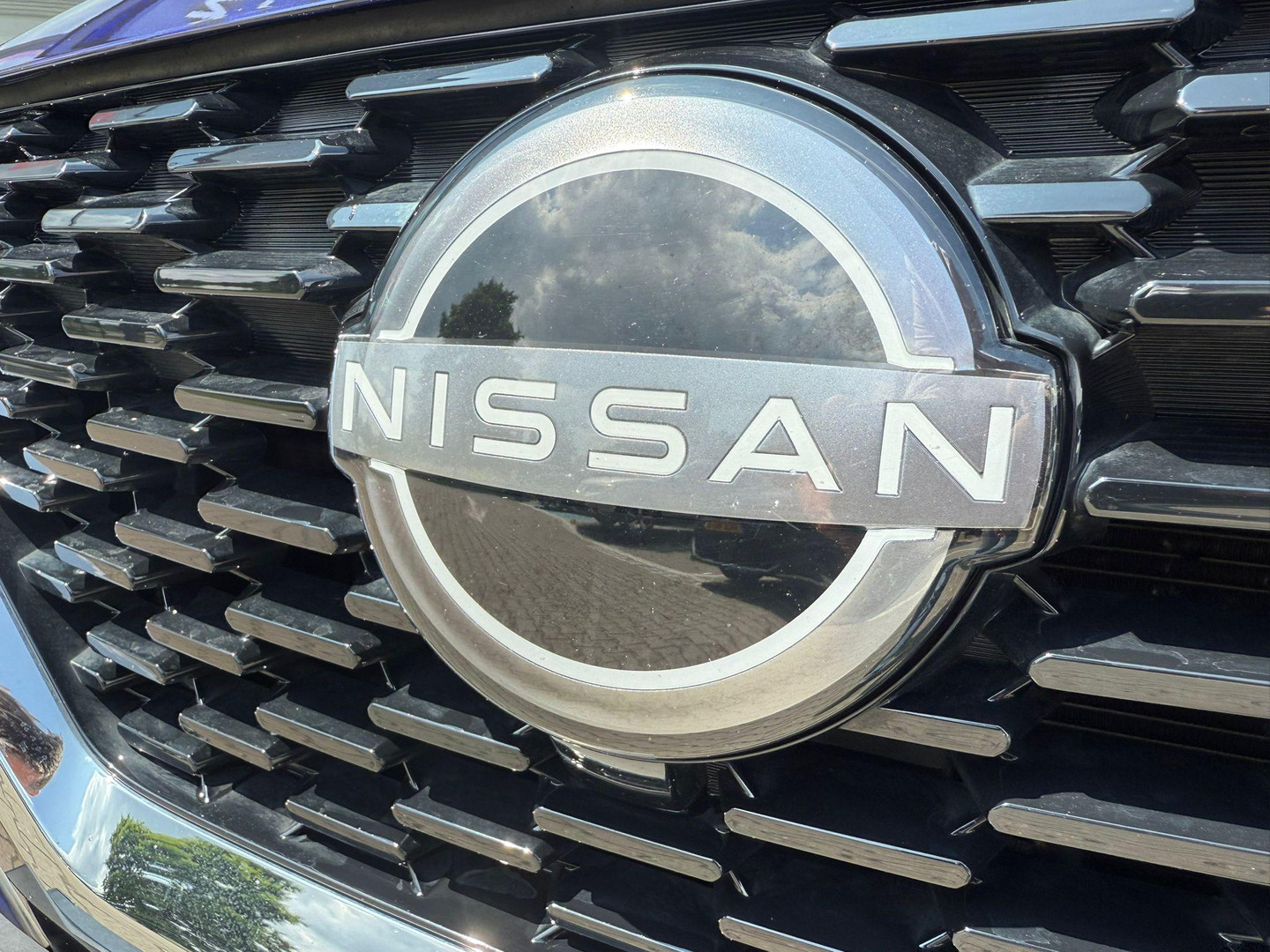 Nissan Nissan
