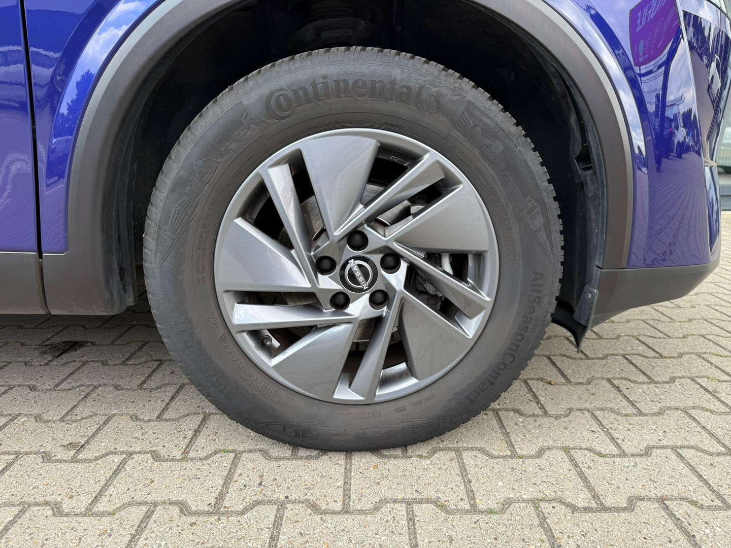 Nissan Nissan