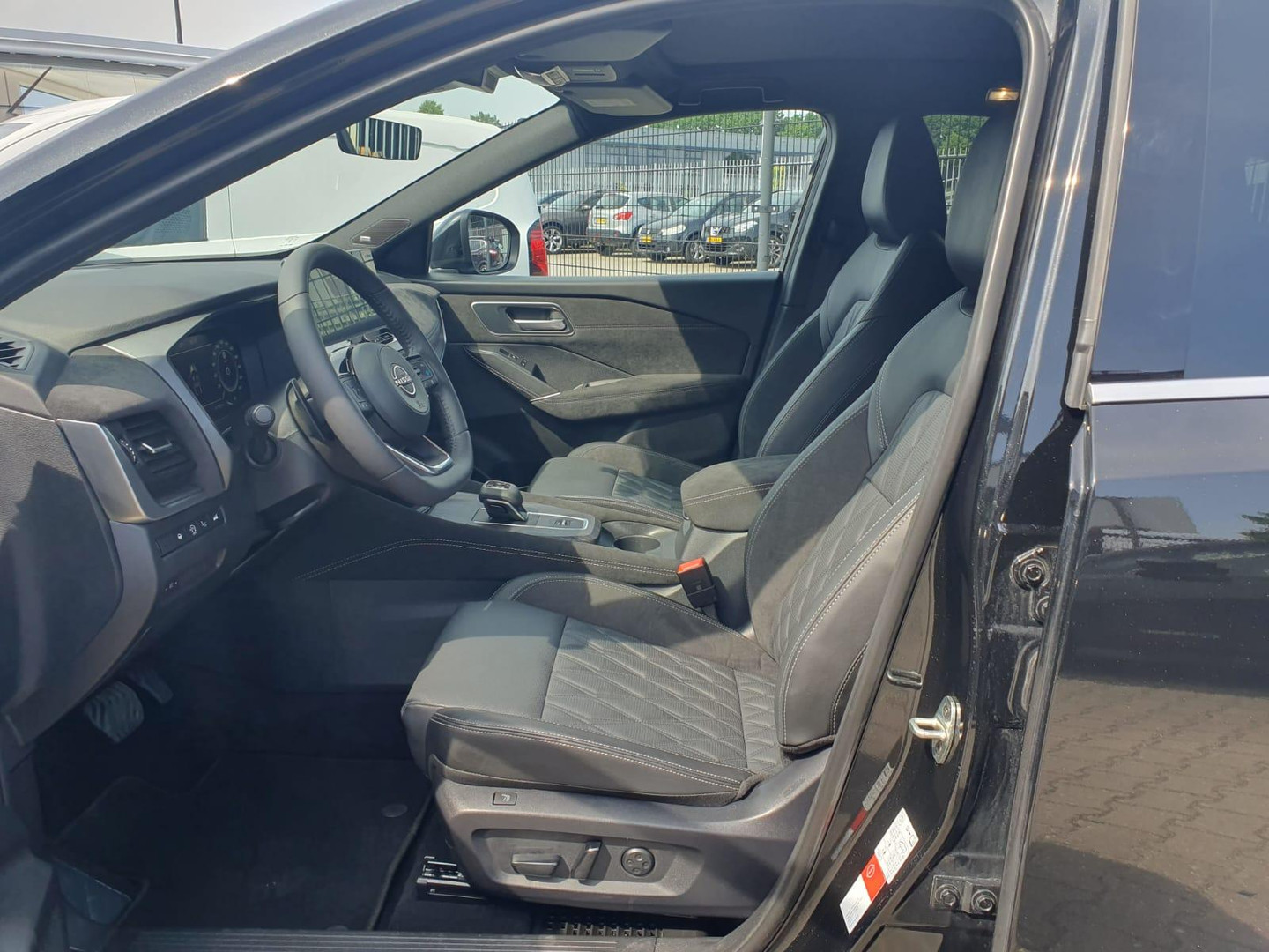 Nissan Nissan