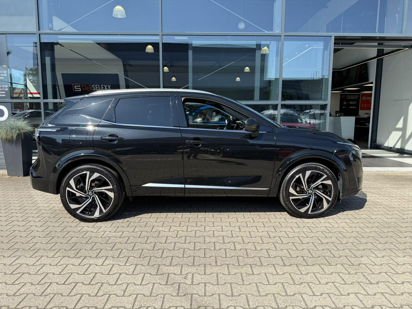 Nissan Nissan