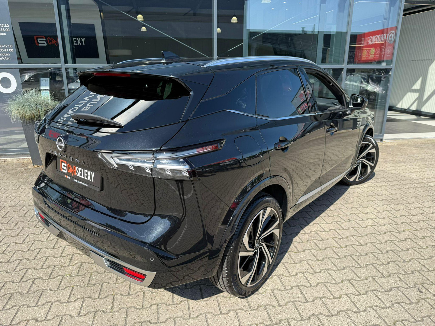 Nissan Nissan