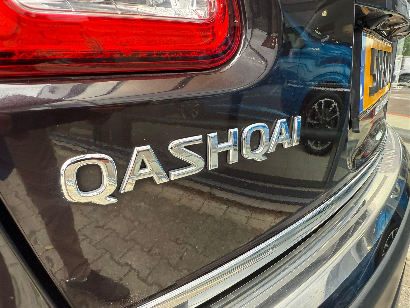 Nissan Nissan