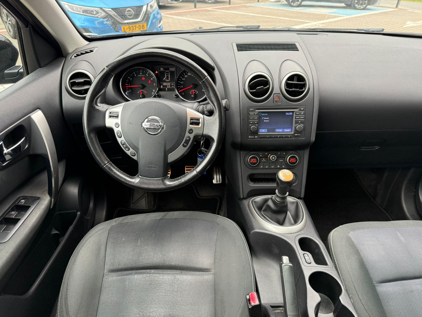 Nissan Nissan