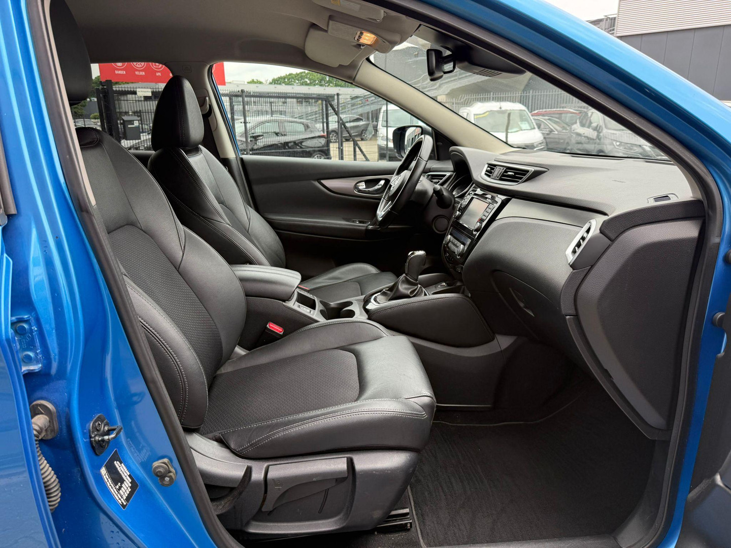 Nissan Nissan